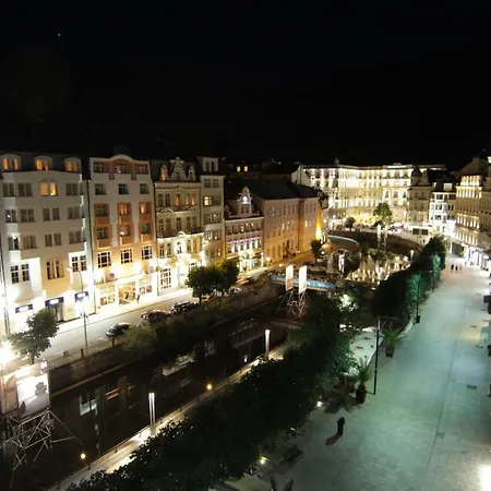 Boutique Apartment Owned By Emperor Peter The Great With 2 Balconies & Jacuzzi Karlovy Vary Exteriér fotografie