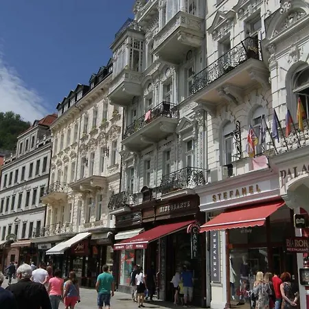Boutique Apartment Owned By Emperor Peter The Great With 2 Balconies & Jacuzzi Karlovy Vary Exteriér fotografie
